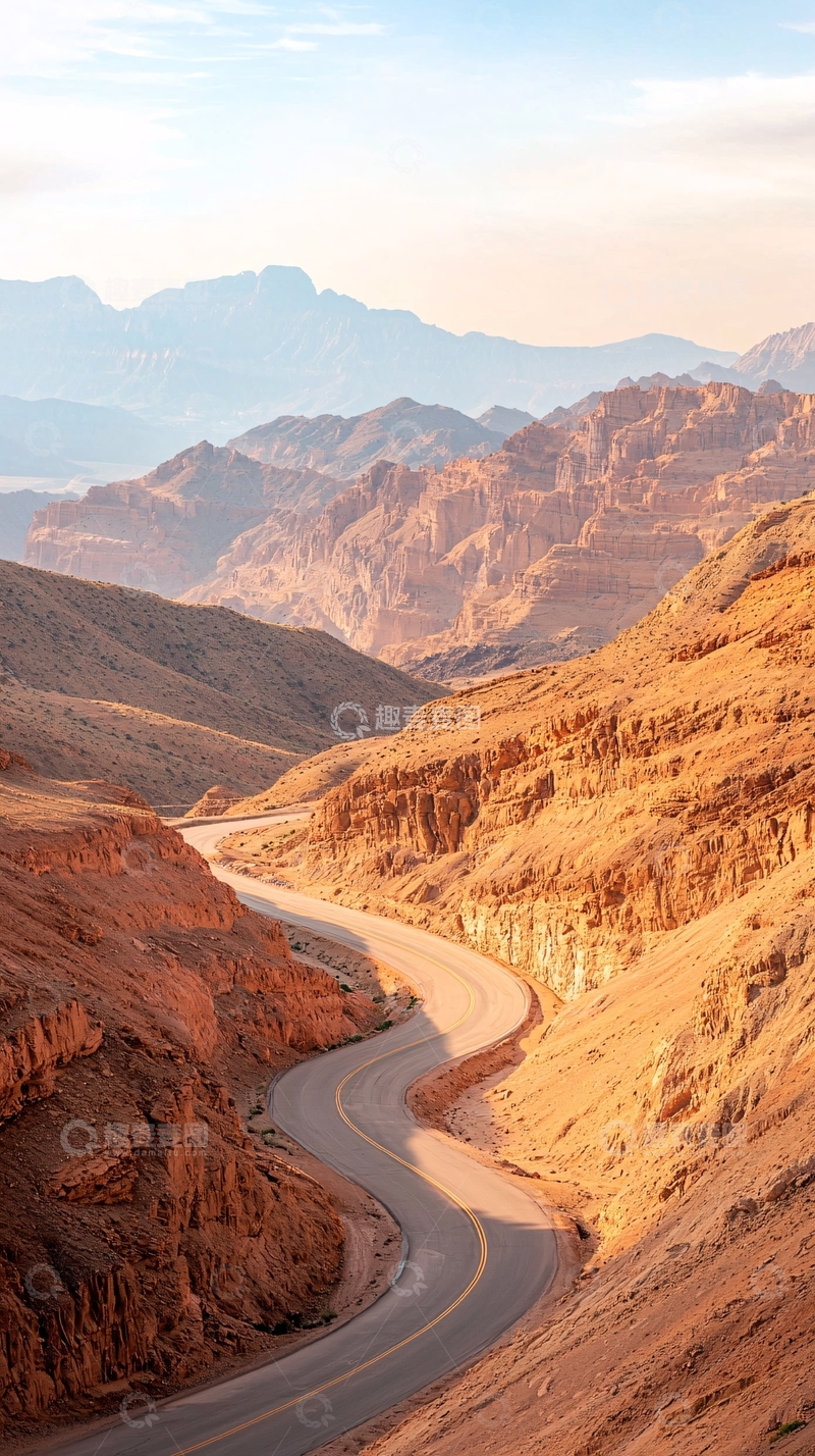 高清大图下载【趣麦麦图】蜿蜒山路与壮丽山脉