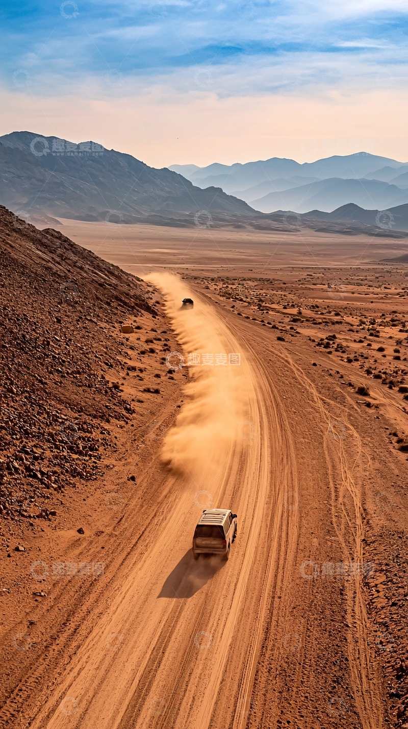 高清大图下载【趣麦麦图】沙漠越野车行驶图