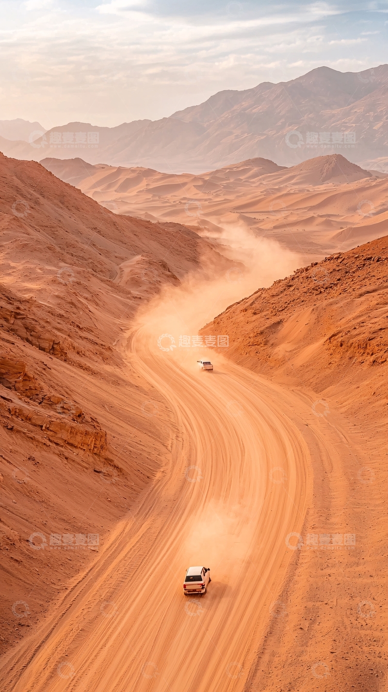 高清大图下载【趣麦麦图】沙漠越野车穿越风景