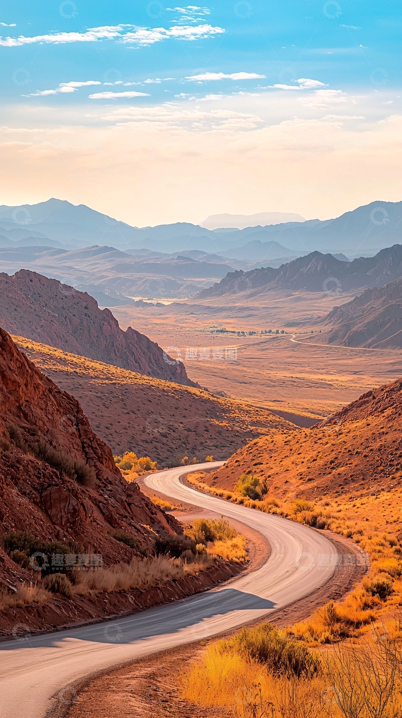 高清大图下载【趣麦麦图】蜿蜒山路与壮丽山脉风景