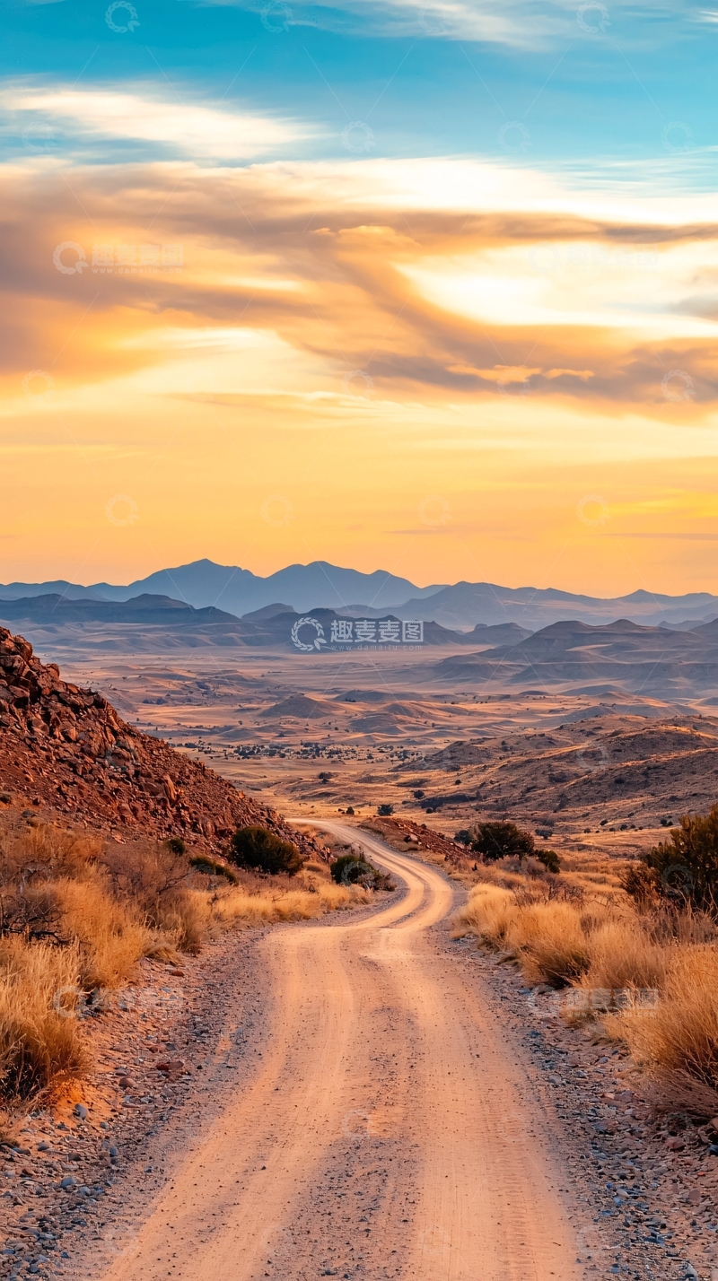 高清大图下载【趣麦麦图】夕阳下的沙漠公路