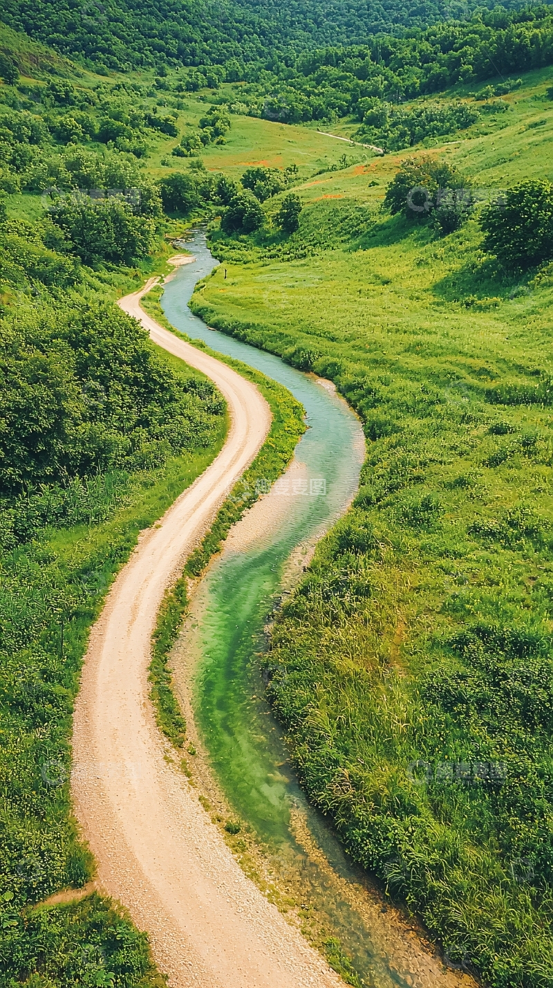 高清大图下载【趣麦麦图】蜿蜒小路与清澈河流自然风光