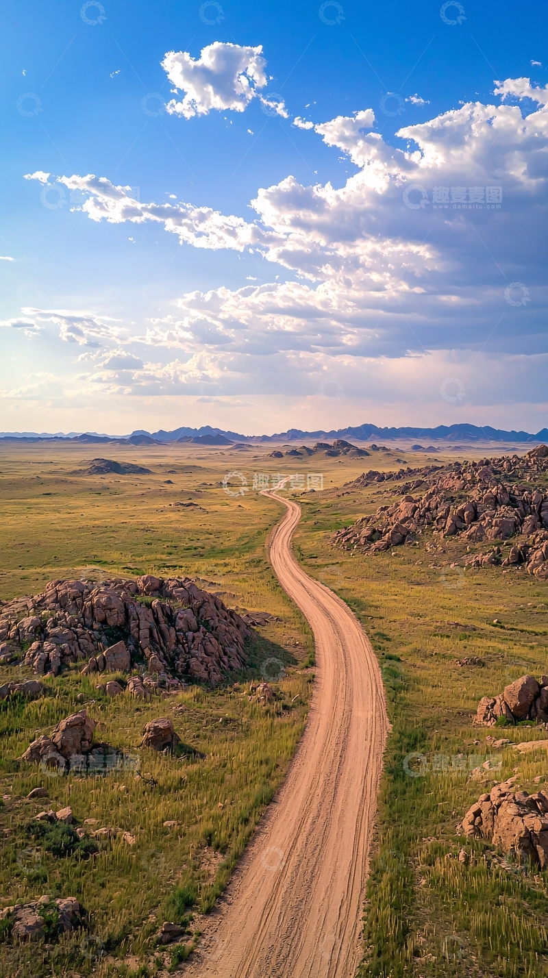高清大图下载【趣麦麦图】草原上的蜿蜒土路