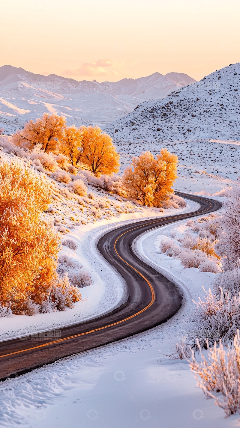 高清大图下载【趣麦麦图】冬日雪景蜿蜒山路