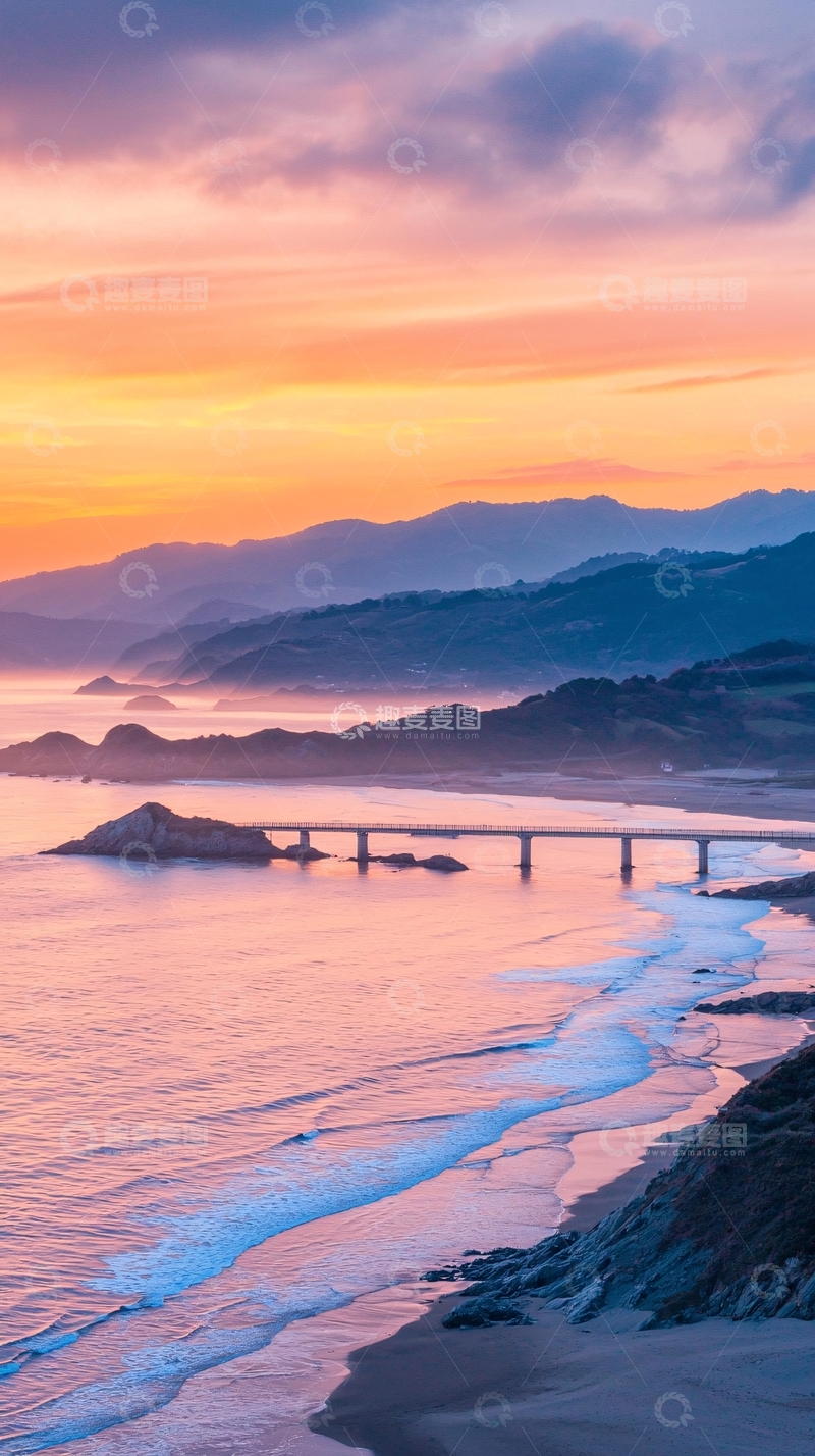 高清大图下载【趣麦麦图】日落海滩上的宁静桥