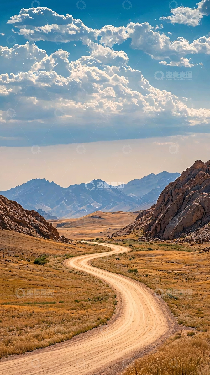 高清大图下载【趣麦麦图】蜿蜒沙漠公路与山脉风景