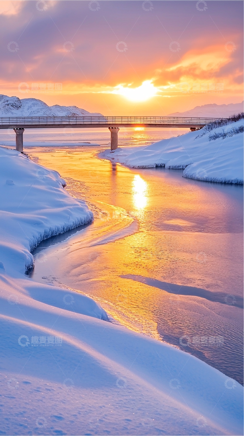 高清大图下载【趣麦麦图】冬日夕阳下的雪河桥