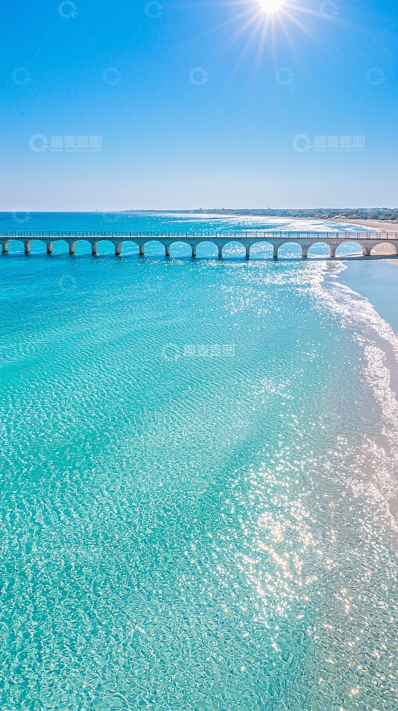 高清大图下载【趣麦麦图】清澈海滩上的拱桥