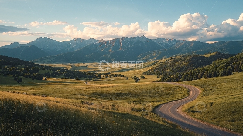 高清大图下载【趣麦麦图】蜿蜒公路穿过山谷