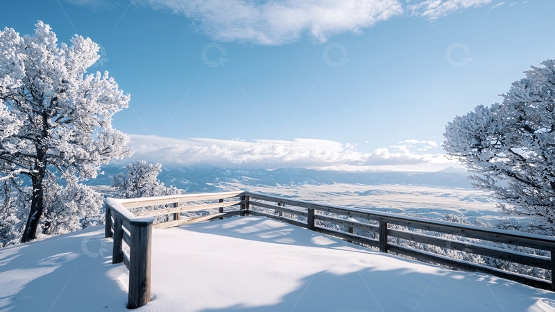 高清大图下载【趣麦麦图】白雪覆盖的山顶观景台
