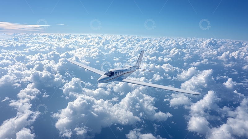 高清大图下载【趣麦麦图】飞机在云层之上飞行