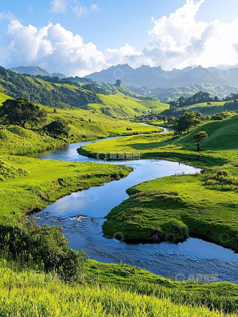 高清大图下载【趣麦麦图】蜿蜒河流与绿色山谷