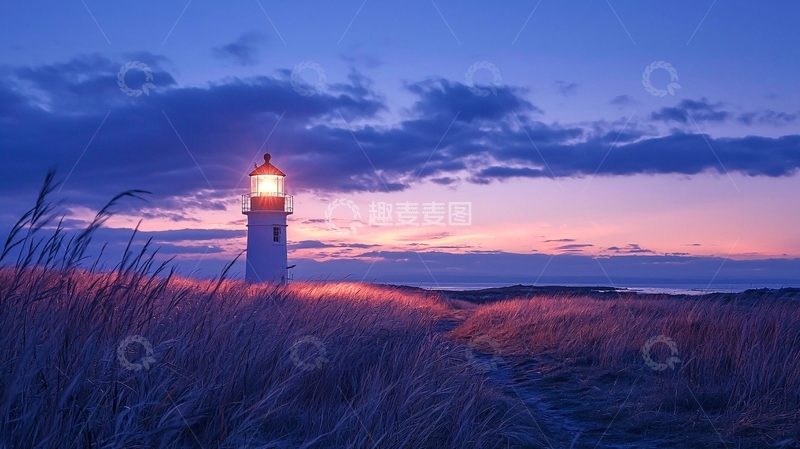 高清大图下载【趣麦麦图】夕阳下的灯塔与芦苇