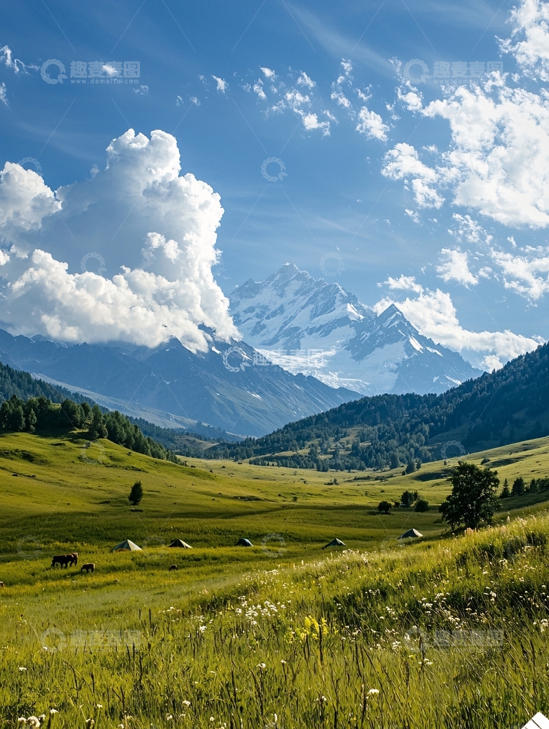 高清大图下载【趣麦麦图】翠绿山谷雪山白云蓝天
