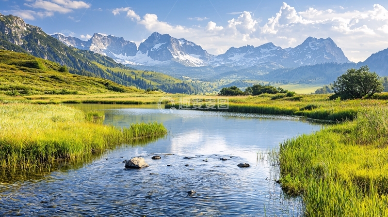 高清大图下载【趣麦麦图】雪山下的宁静湖泊
