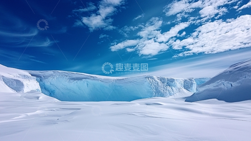 高清大图下载【趣麦麦图】冰雪覆盖的蓝色天空