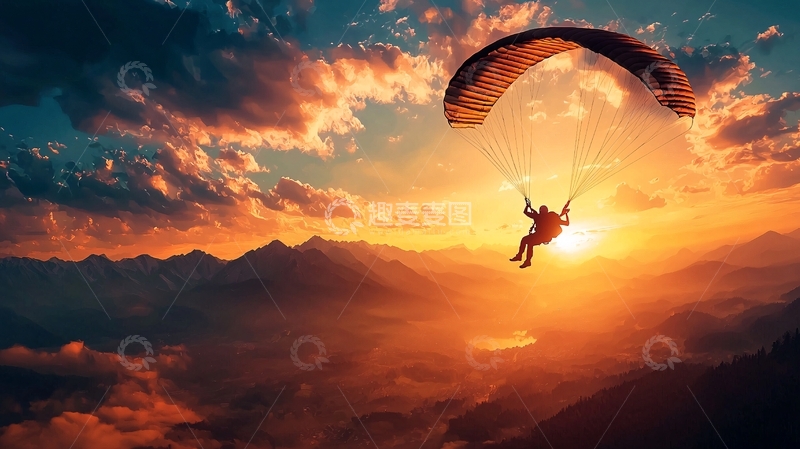高清大图下载【趣麦麦图】日落山间滑翔伞飞行