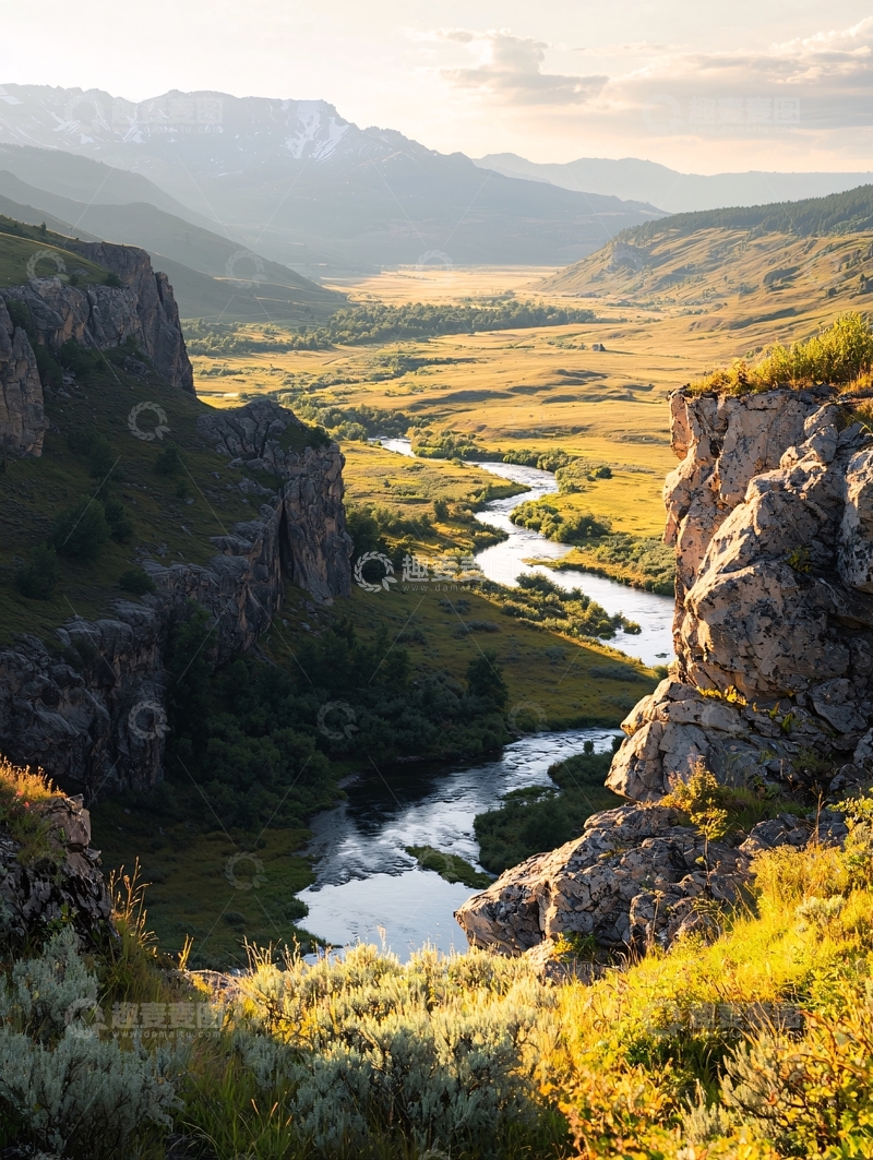 高清大图下载【趣麦麦图】山间河流夕阳美景