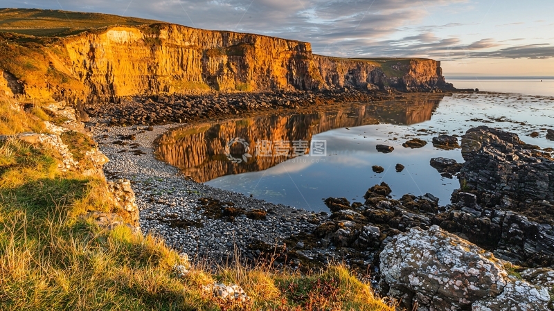 高清大图下载【趣麦麦图】日落时分的海边悬崖风景