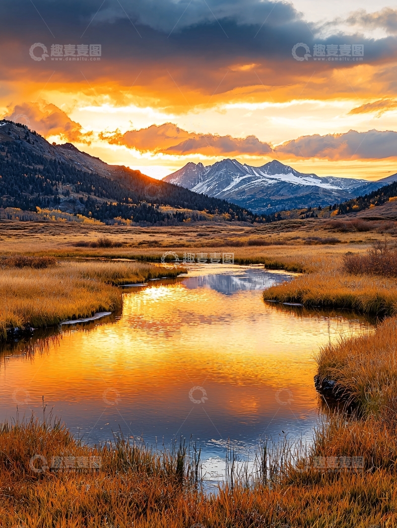 高清大图下载【趣麦麦图】秋日山间溪流夕阳美景