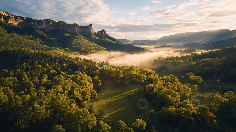 高清大图下载【趣麦麦图】晨雾中的山谷风光