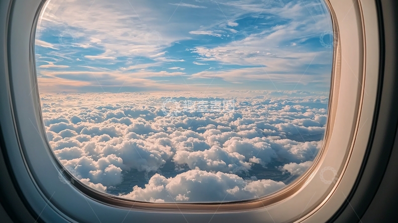 高清大图下载【趣麦麦图】飞机窗外的云海景色