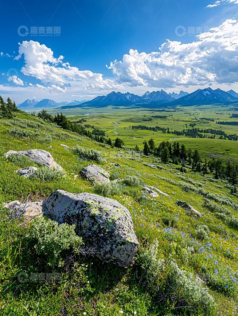高清大图下载【趣麦麦图】山间绿野与岩石