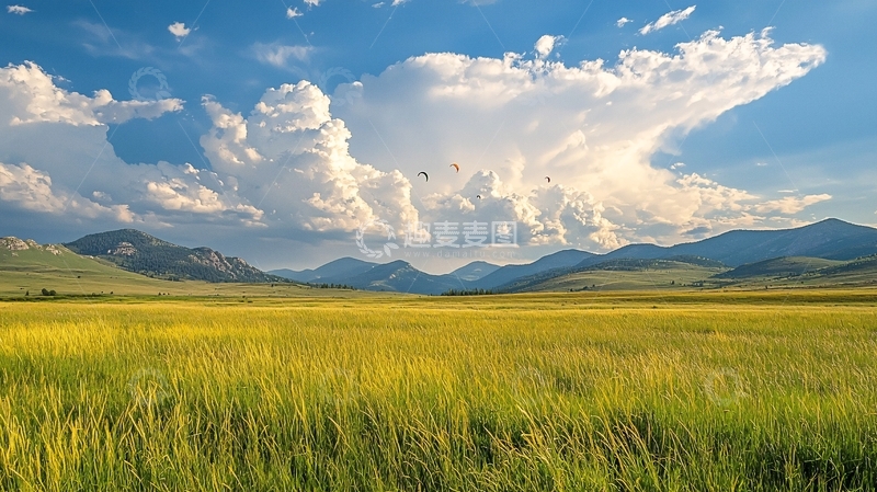 高清大图下载【趣麦麦图】草原上的风筝与山峦