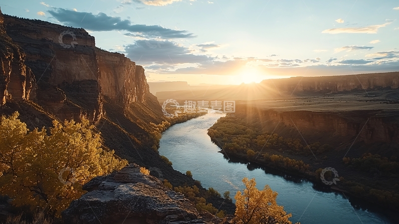 高清大图下载【趣麦麦图】夕阳下的河流峡谷风景