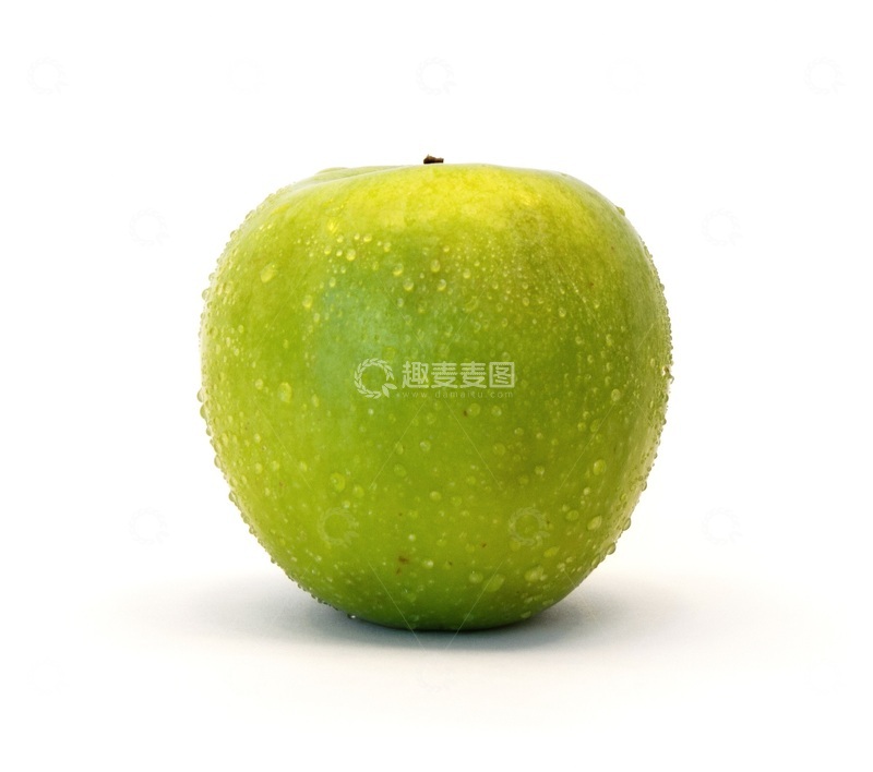 高清大图下载【趣麦麦图】一个带有水珠的青苹果在白色背景上
