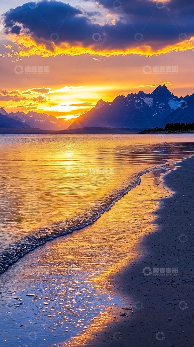 高清大图下载【趣麦麦图】日落海滩雪山风景
