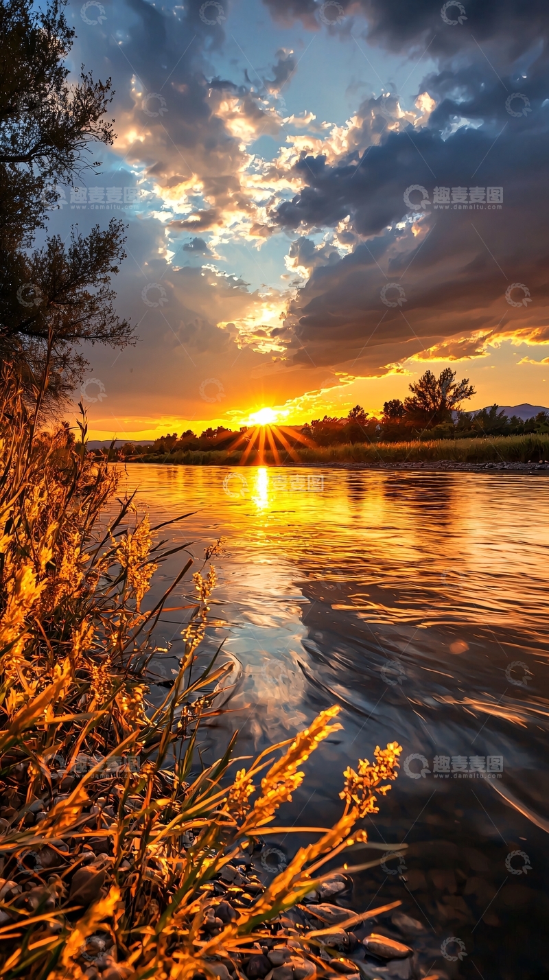 高清大图下载【趣麦麦图】夕阳下的河流风景