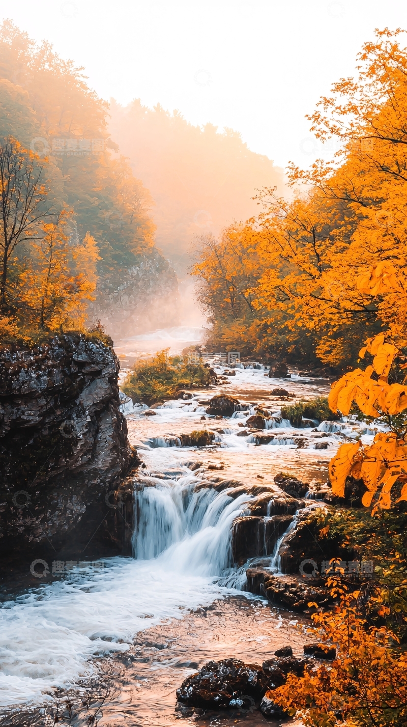 高清大图下载【趣麦麦图】秋日山间瀑布美景