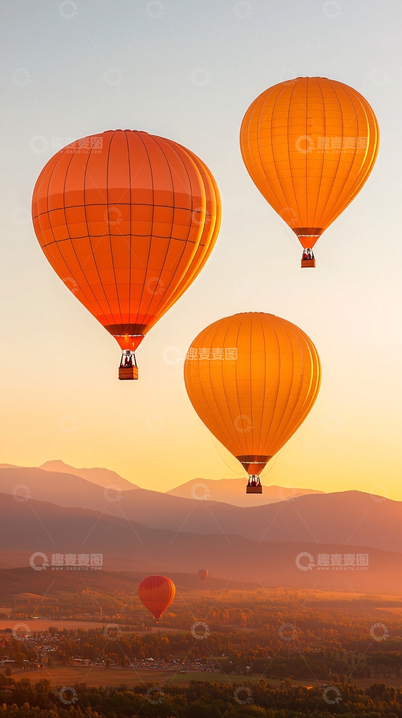 高清大图下载【趣麦麦图】日落热气球飞行风景