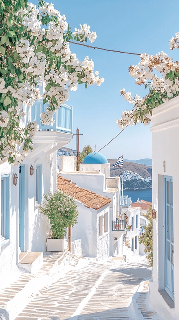 希腊小镇白墙蓝顶风景