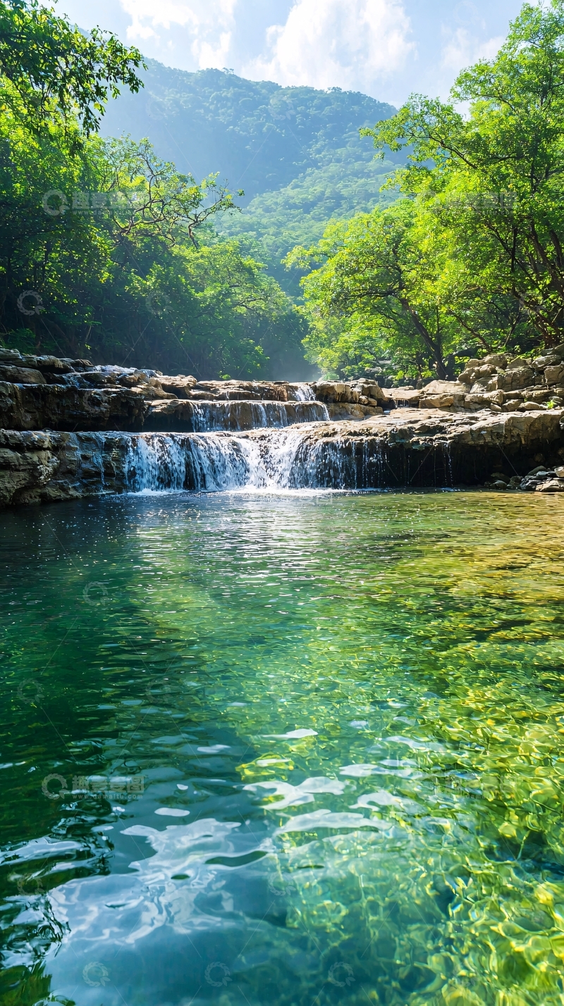 高清大图下载【趣麦麦图】山间瀑布清澈溪流