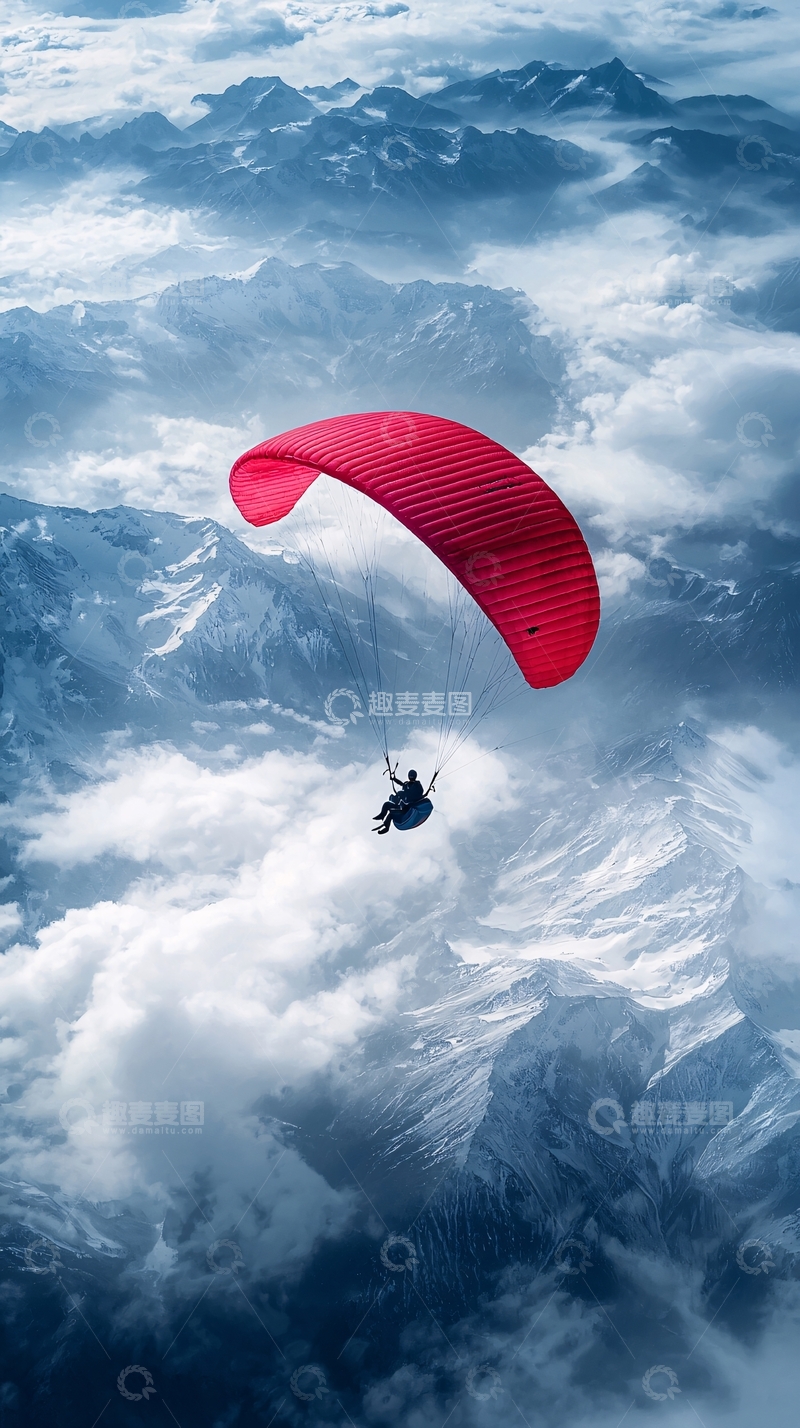 高清大图下载【趣麦麦图】雪山之上的滑翔伞飞行