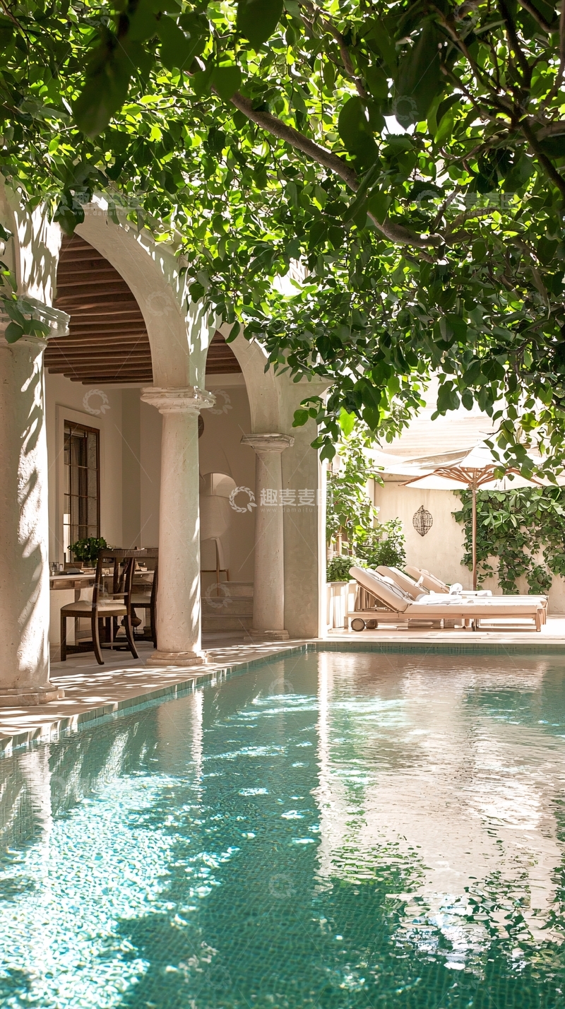 高清大图下载【趣麦麦图】庭院泳池与绿植光影