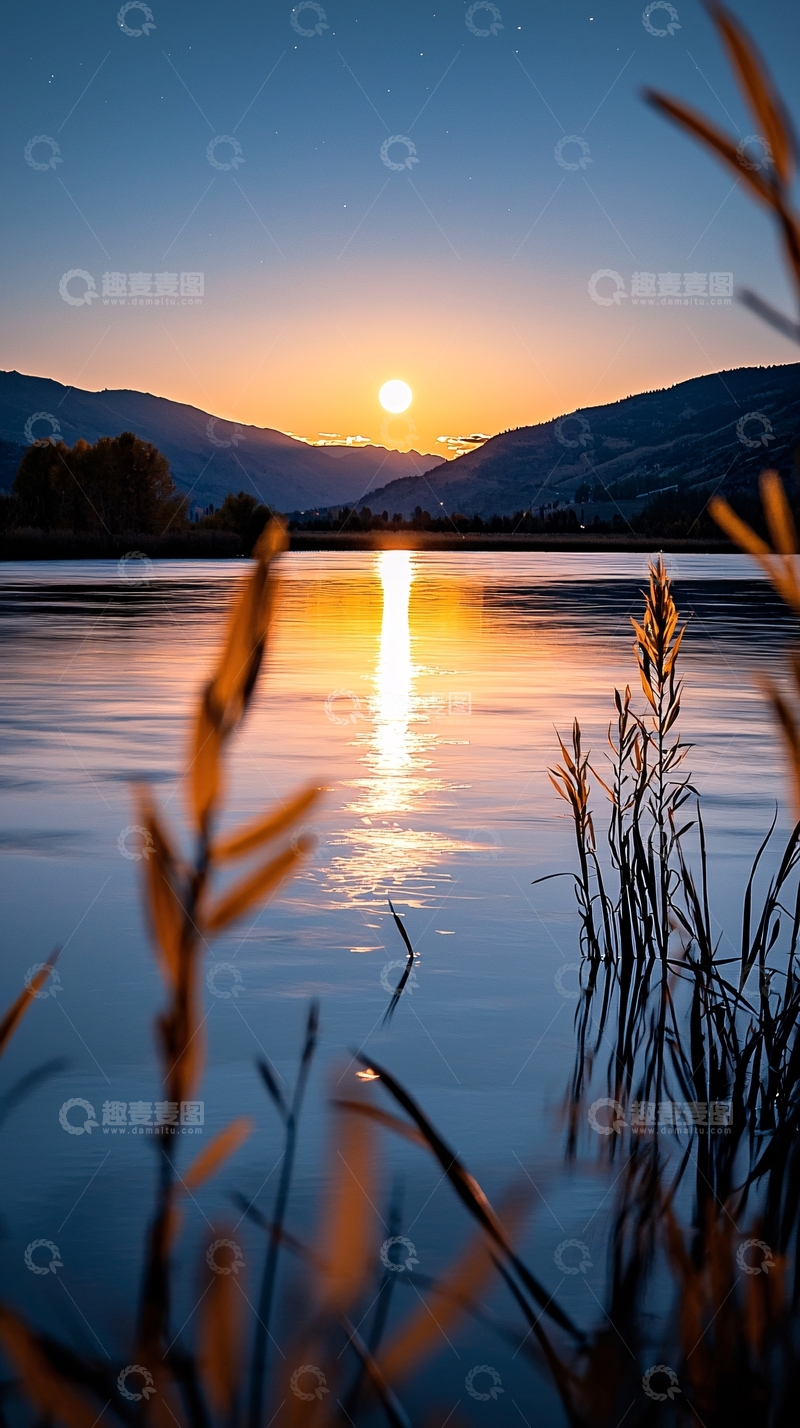 高清大图下载【趣麦麦图】湖畔夕阳美景