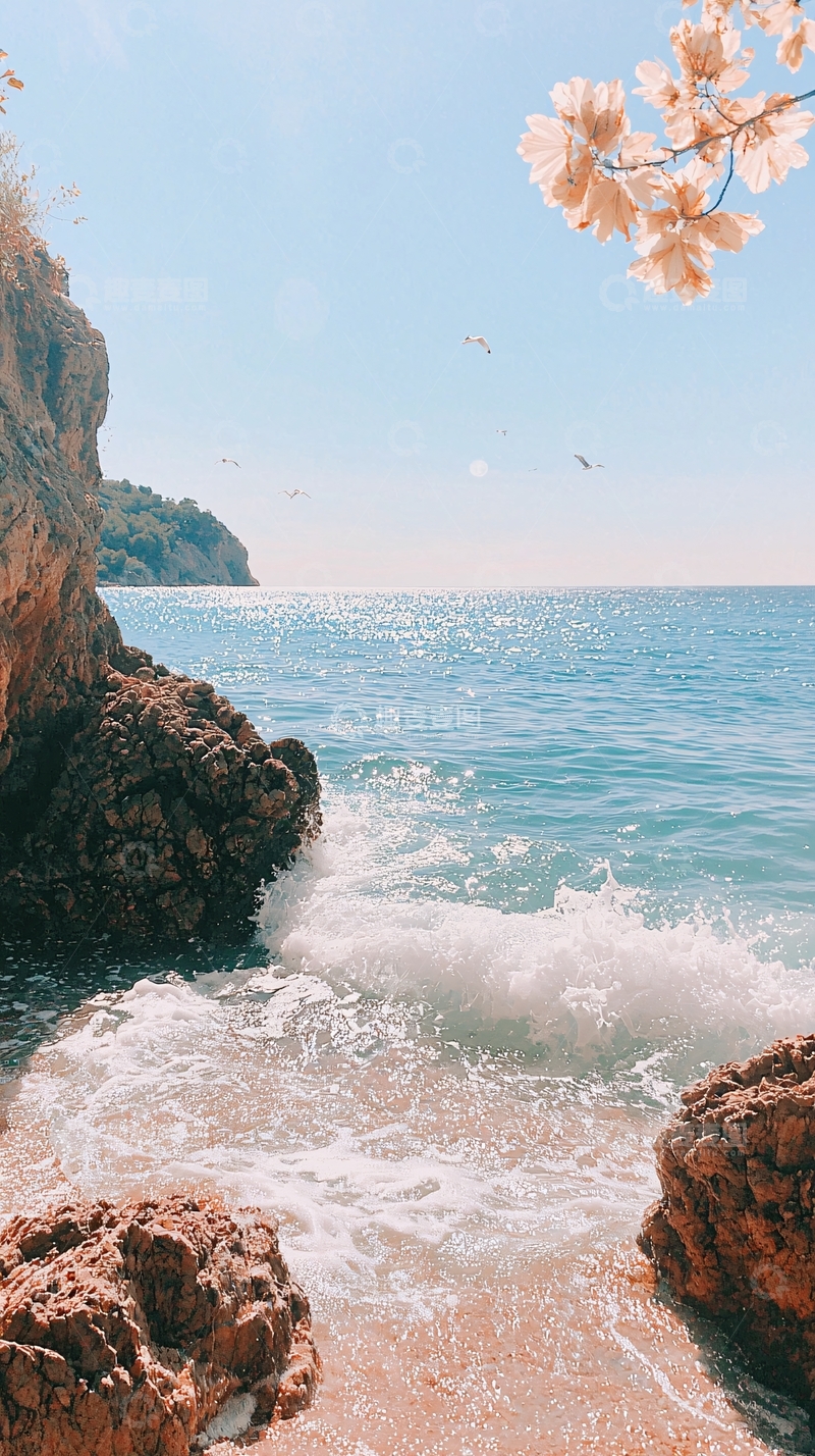 高清大图下载【趣麦麦图】海边岩石与海浪的宁静美景