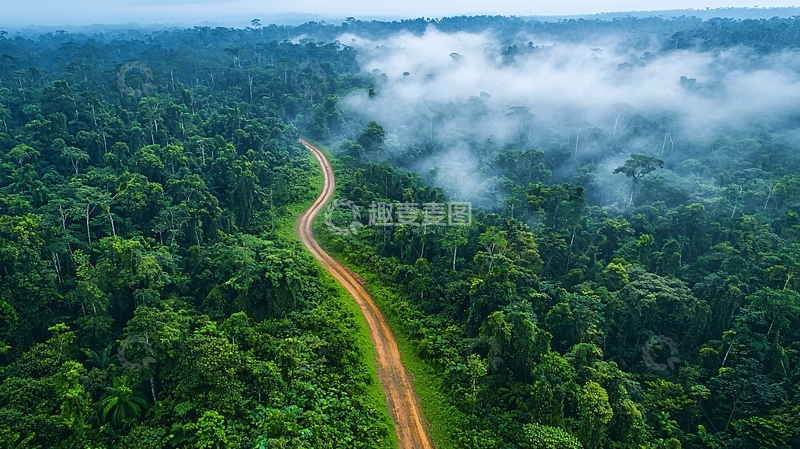高清大图下载【趣麦麦图】雨后清新夏季雪山森林公路航拍