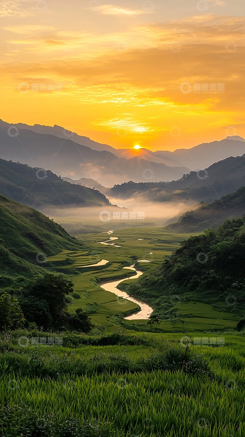 高清大图下载【趣麦麦图】日出山谷梯田风景