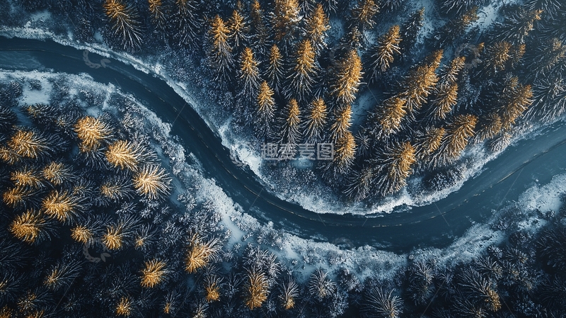 高清大图下载【趣麦麦图】秋季空旷沙漠中蜿蜒的公路航拍