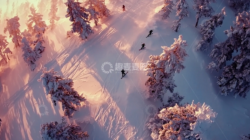 高清大图下载【趣麦麦图】冬季滑雪场高清图片