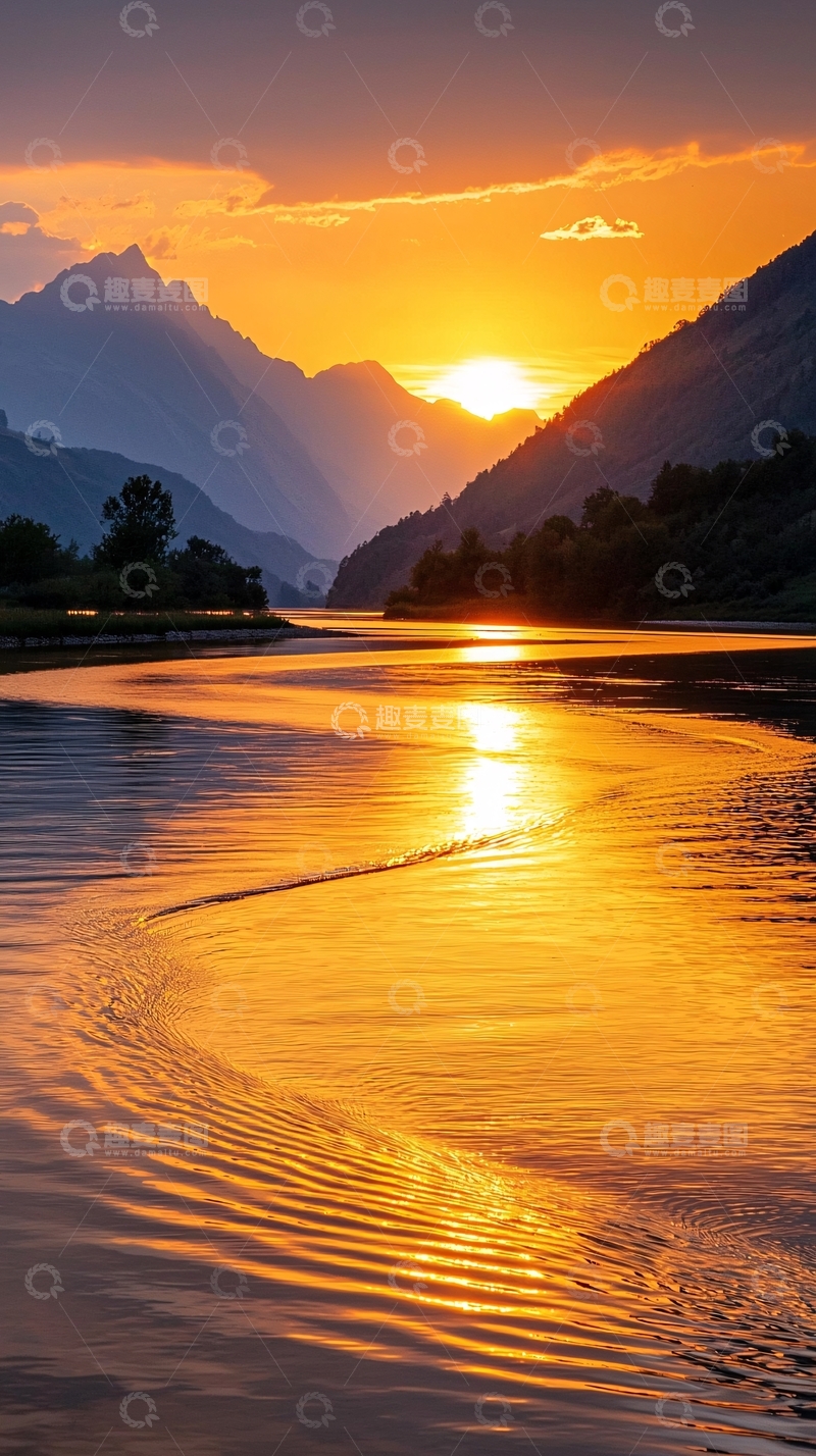 高清大图下载【趣麦麦图】夕阳下的山谷河流