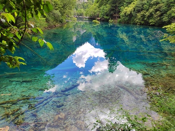 九寨沟灾后重建湖泊2