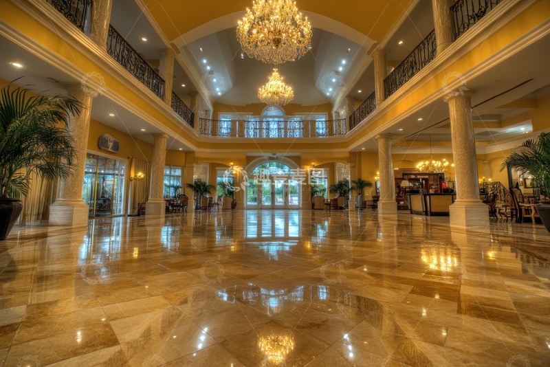 辉煌的酒店大厅