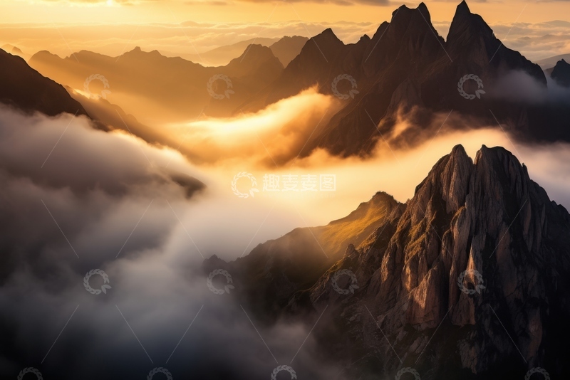 高清大图下载【趣麦麦图】云雾缭绕的群山峻岭2