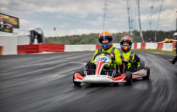 卡丁车比赛赛场竞赛AI插画海报背景高清图6