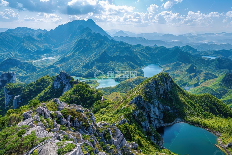 高清大图下载【趣麦麦图】石头山脉湖泊自然美景